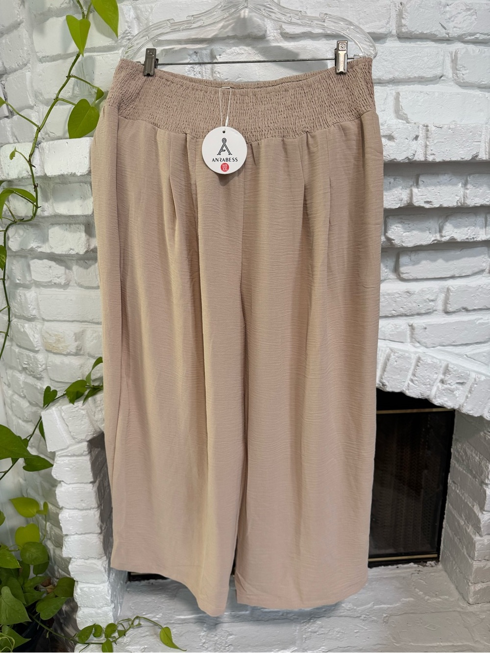 Women’s Cream Linen Stretchy Pants